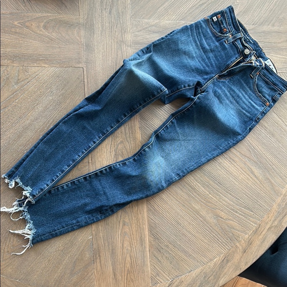 AG skinny jean 25r